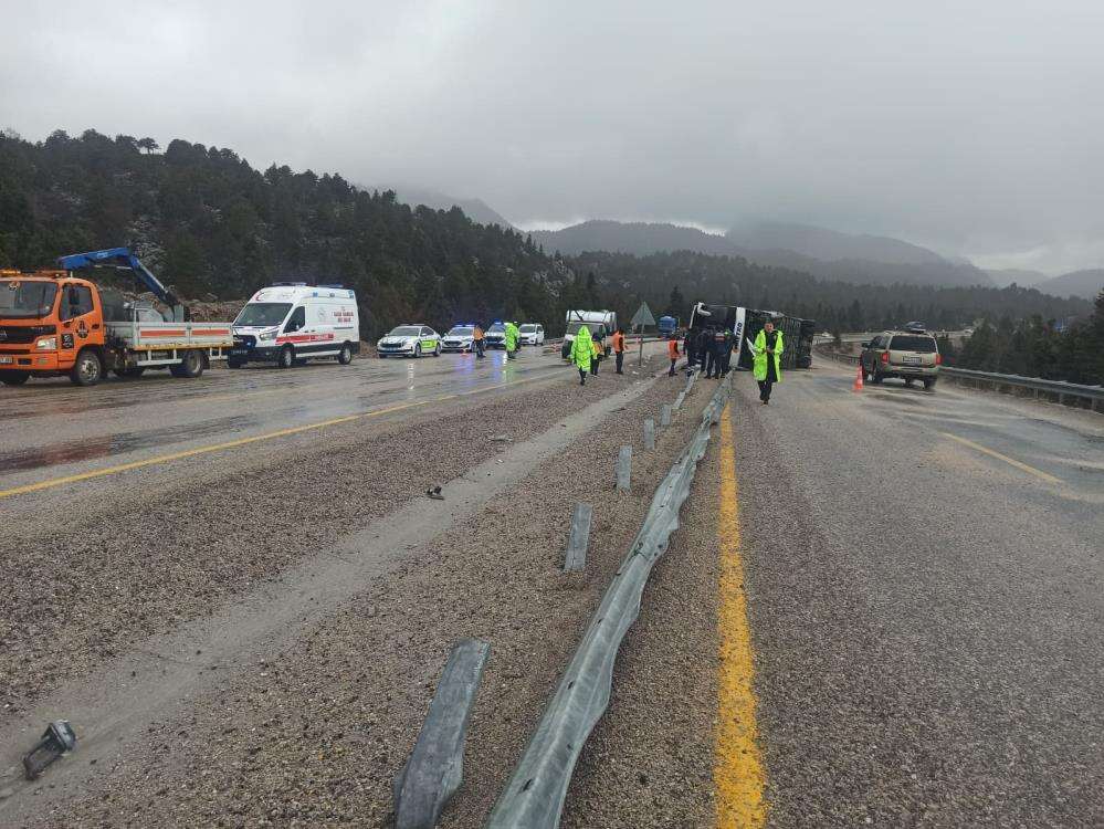 Konya’daki otobüs kazası nasıl yaşandı? Yolculardan biri anlattı 10